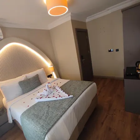 Mara Oldcity Hotel 3*