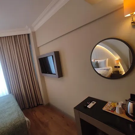 Отель Mara Oldcity 3*